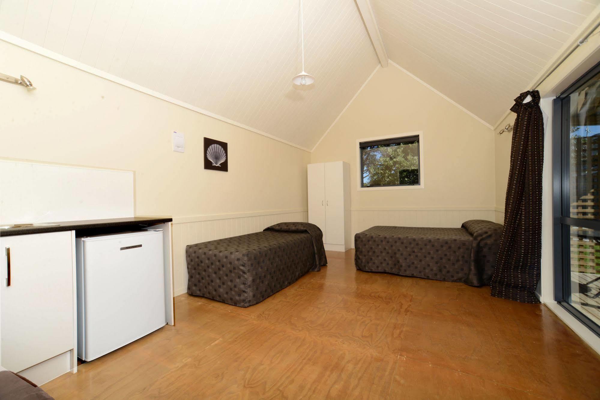 Camp Waipu Cove Hotel Eksteriør billede