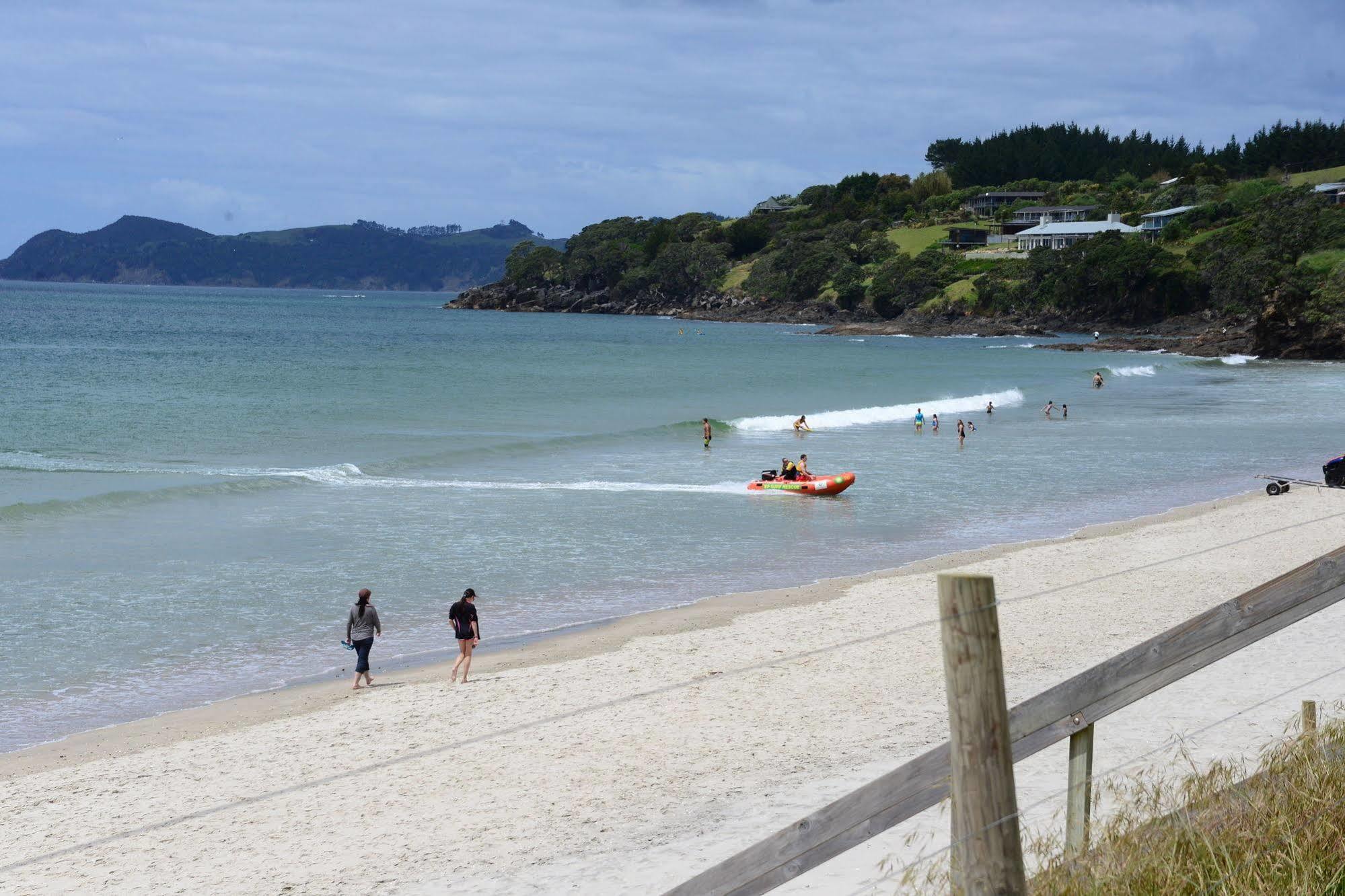 Camp Waipu Cove Hotel Eksteriør billede