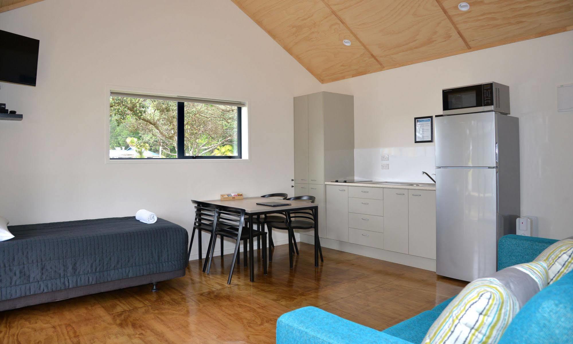 Camp Waipu Cove Hotel Eksteriør billede