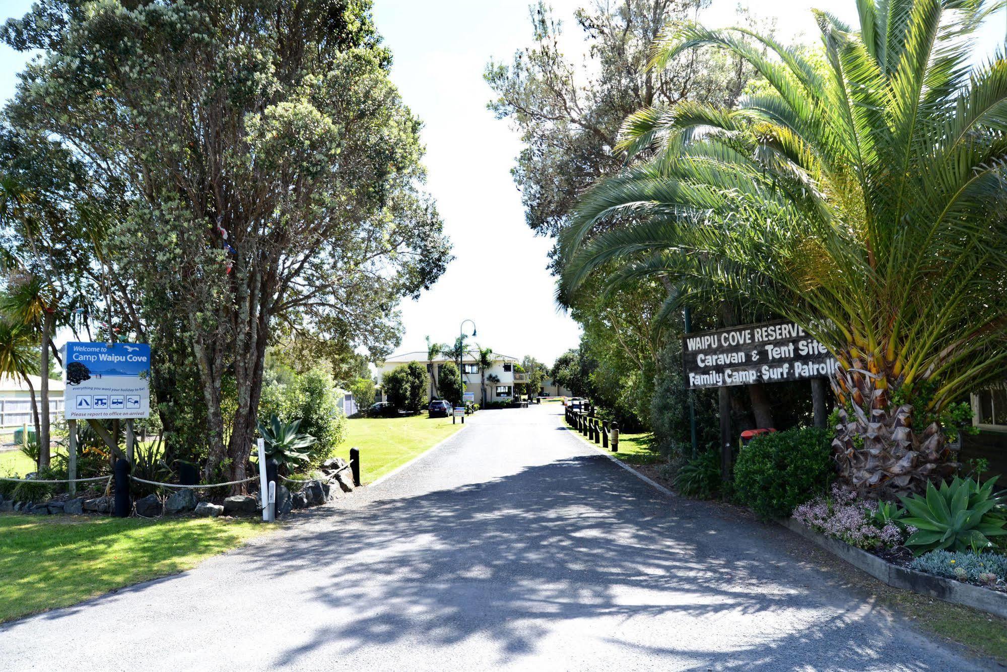 Camp Waipu Cove Hotel Eksteriør billede